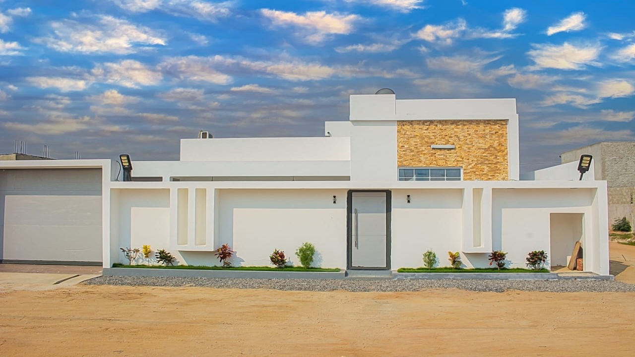CASA MODELO CONDOMÍNIO TCHISSOLE T3/T4 e DUPLEX - Imagem 3